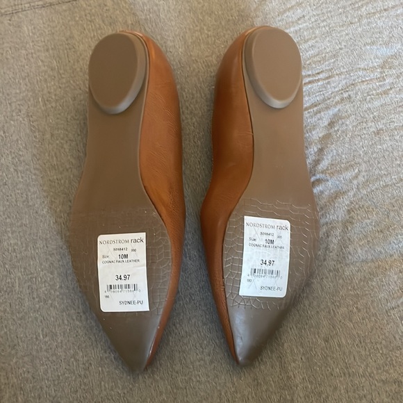 Abound Cognac Faux Leather Flats NWT Size 10 - Picture 3 of 3